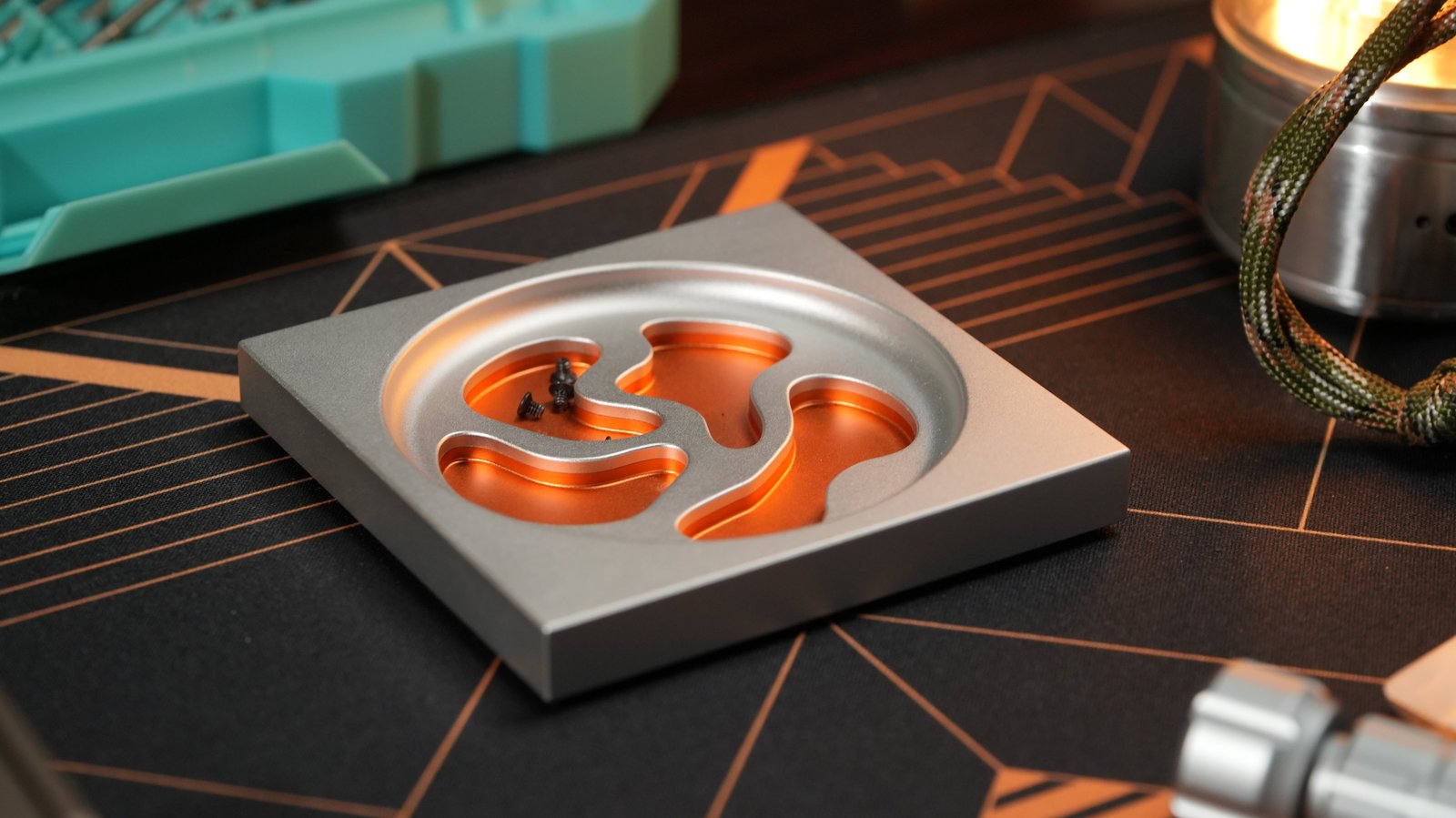 LUMINKEY Nova Flow-Screw Tray